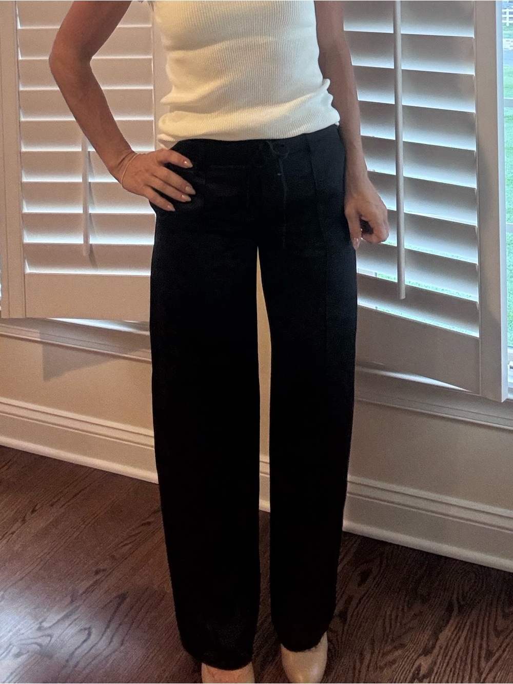 Vince Satin Navy Trousers Woman’s 
 High-Waist Wide-Leg Pant 2/S